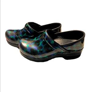 Dansko professional iconic clog unbeatable comfort arch support career